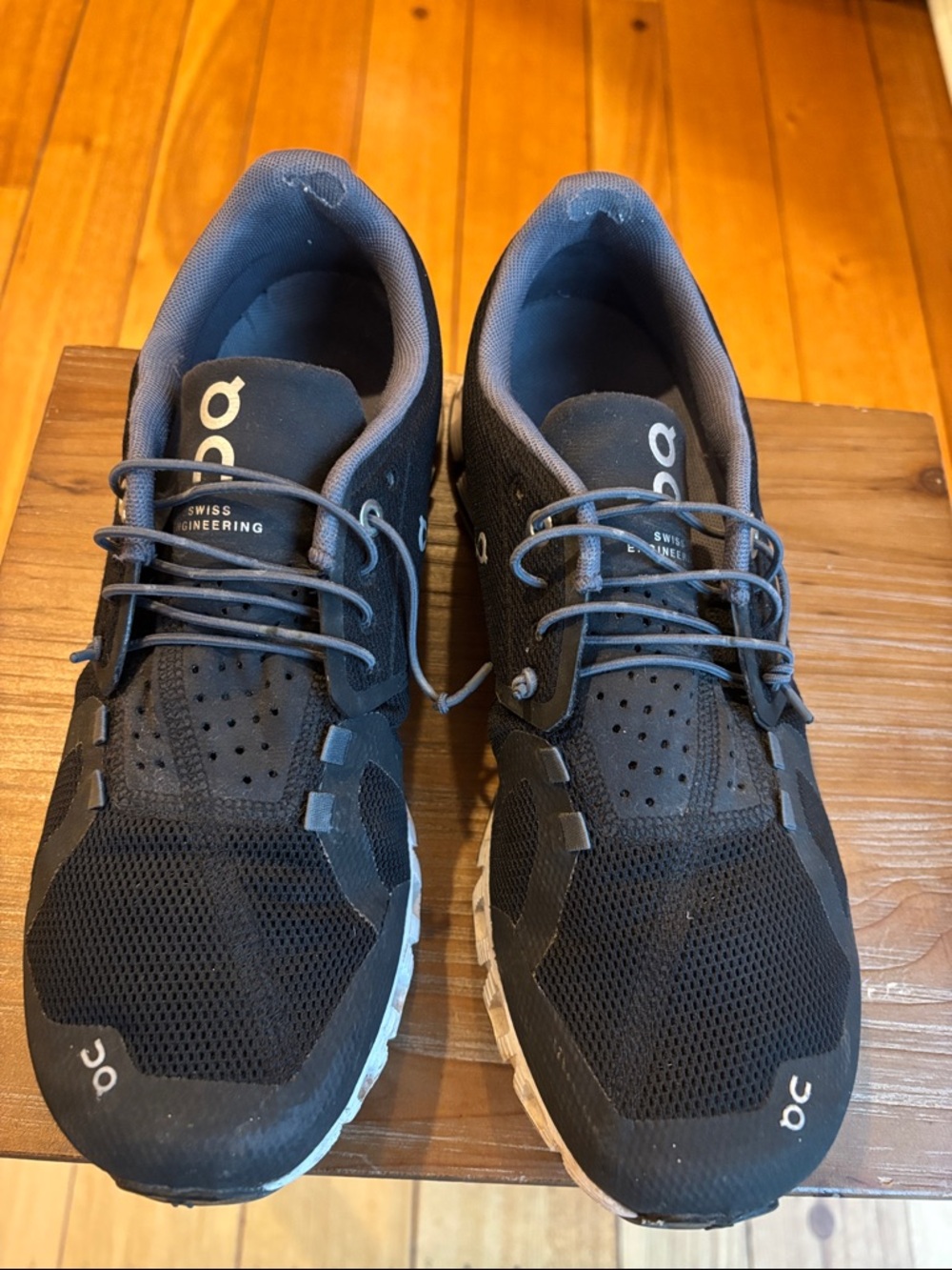 On Running Black and White Women's Cloud Athletic Sneakers - Picture 2 of 8